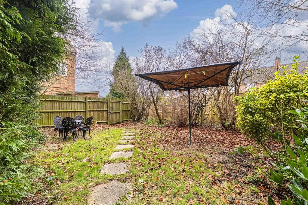 3 bed Maisonette