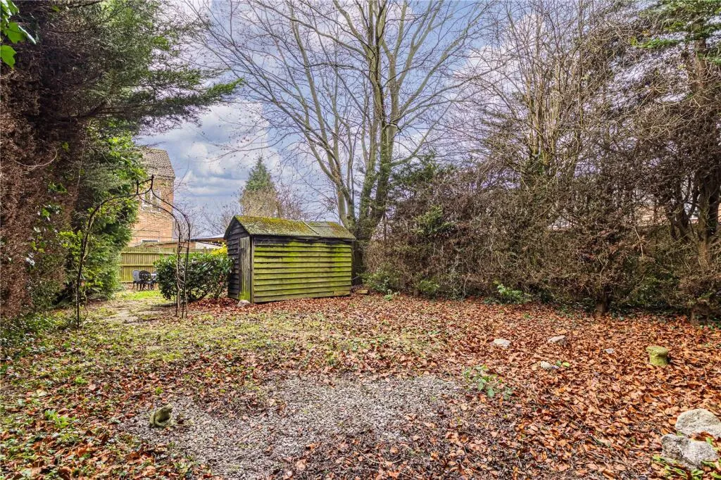3 bed Maisonette