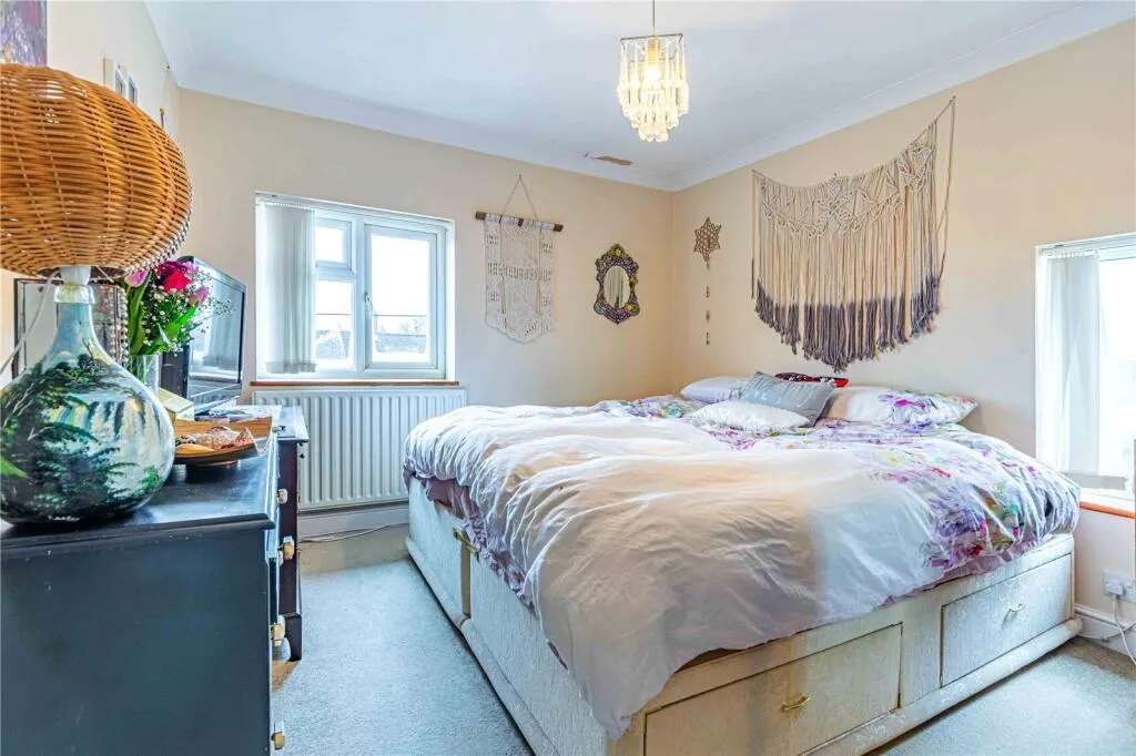 3 bed Maisonette