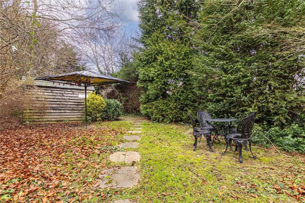 3 bed Maisonette