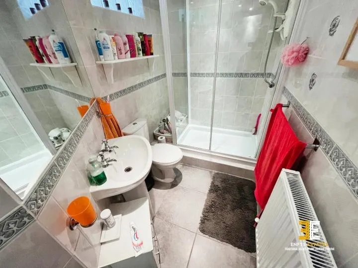 2 bed Ground Flat