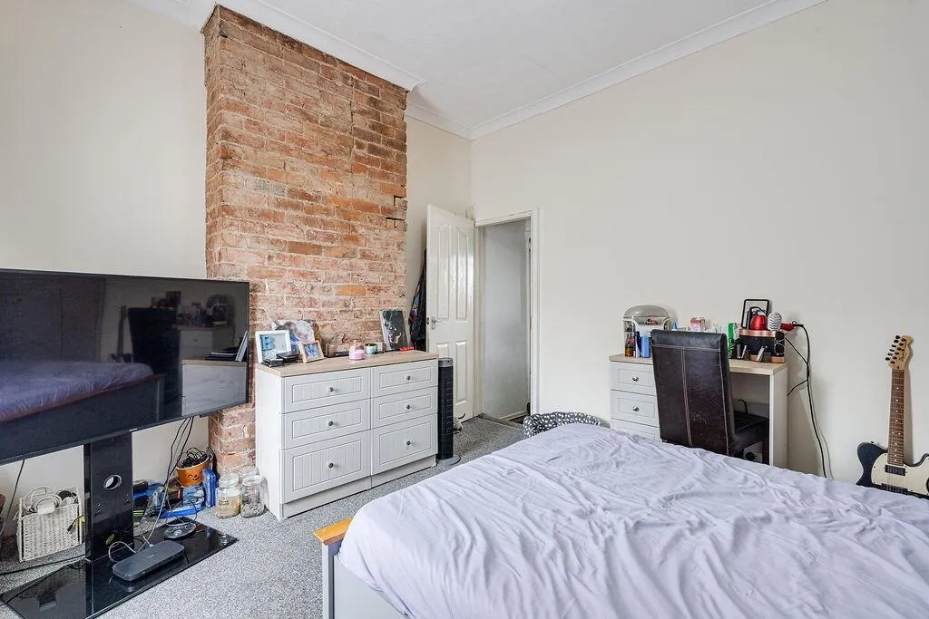2 bed Terraced
