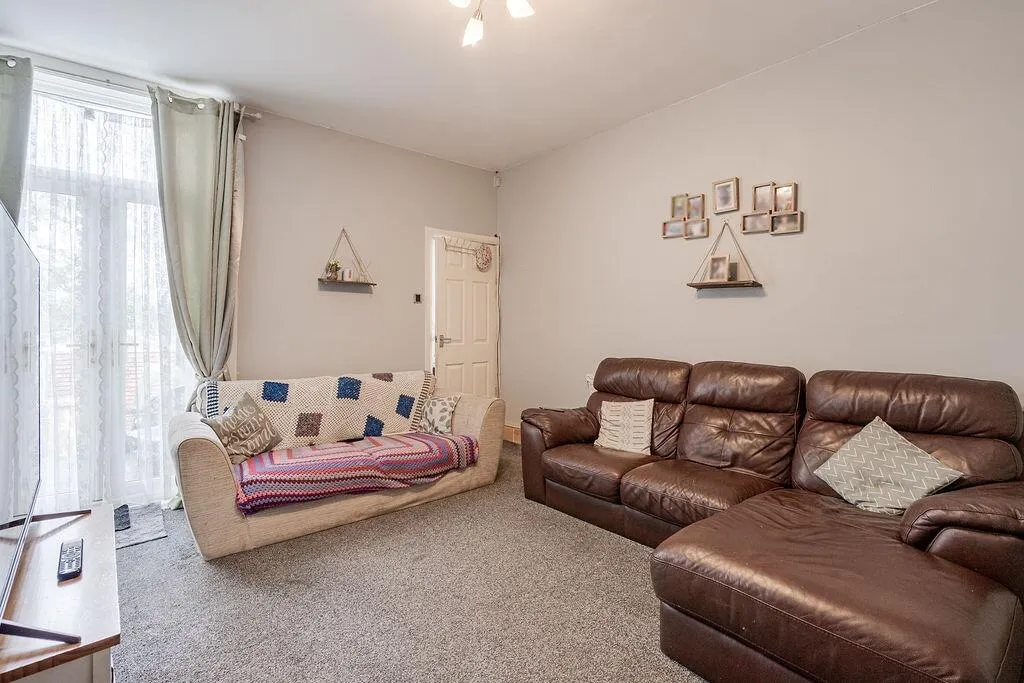 2 bed Terraced