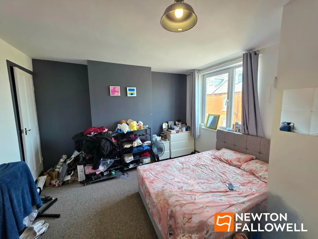 4 bed Terraced