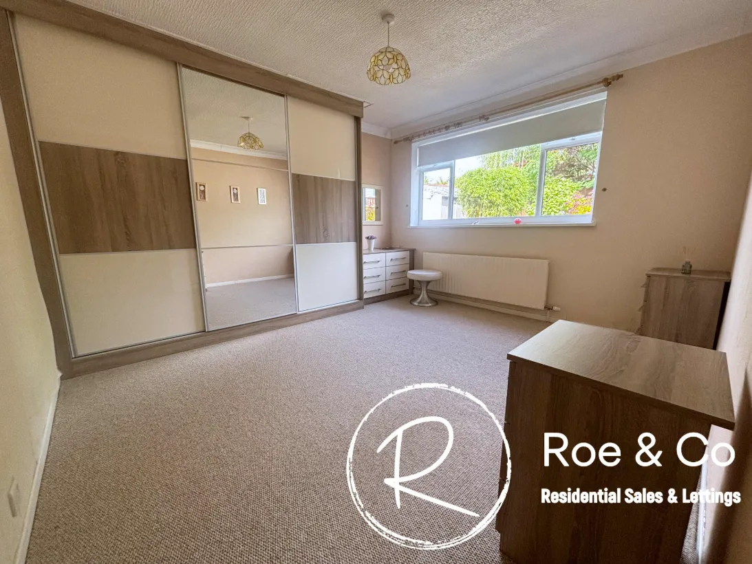 3 bed Detached Bungalow