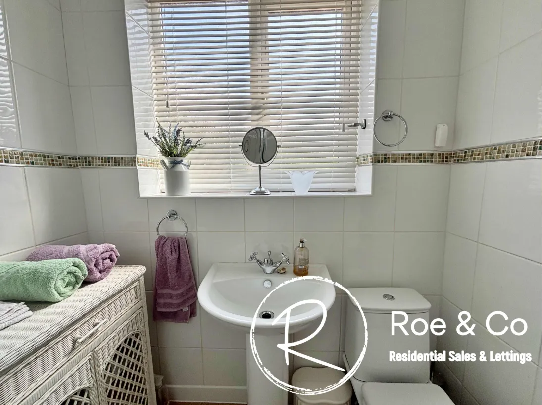 3 bed Detached Bungalow