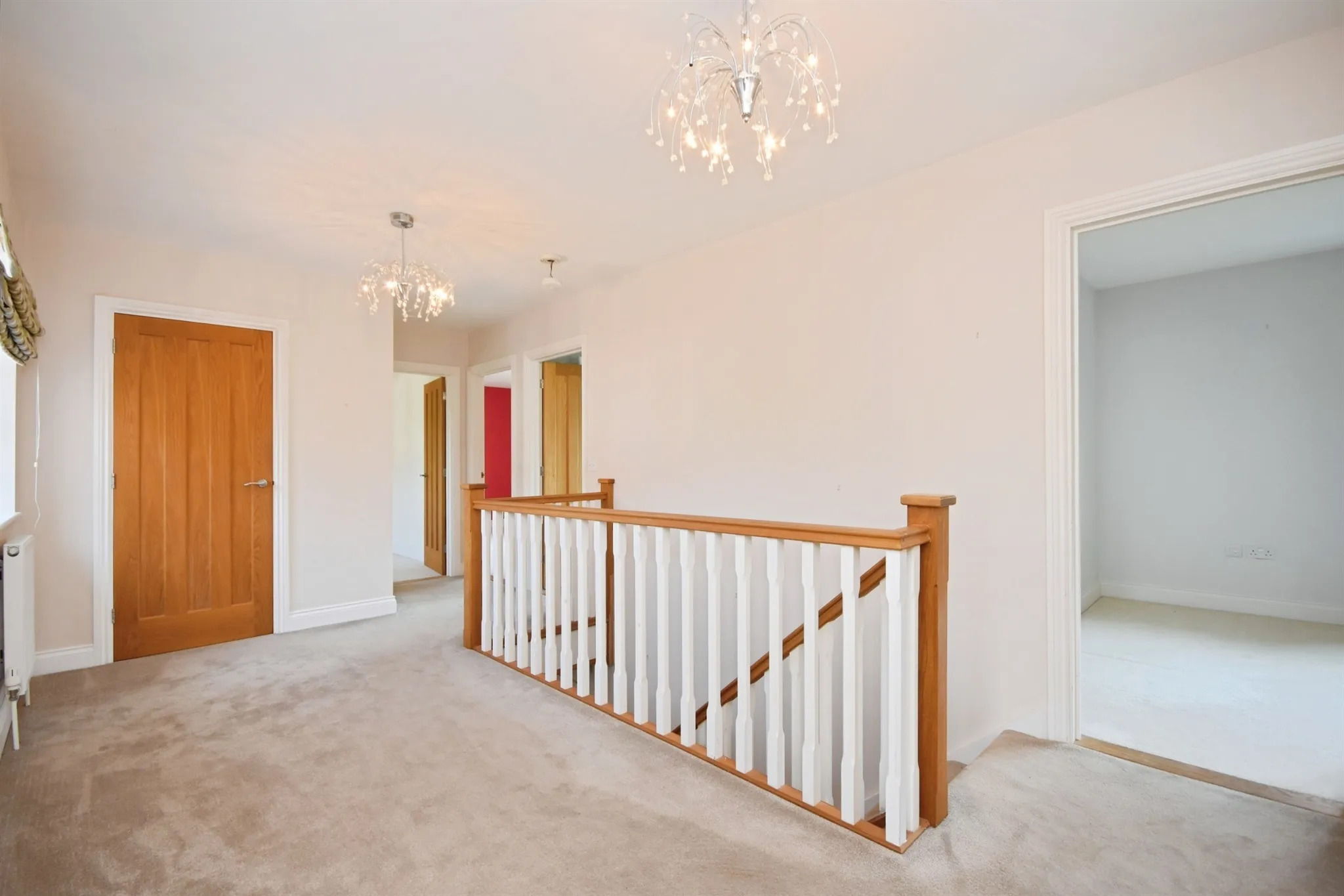 5 bed Detached