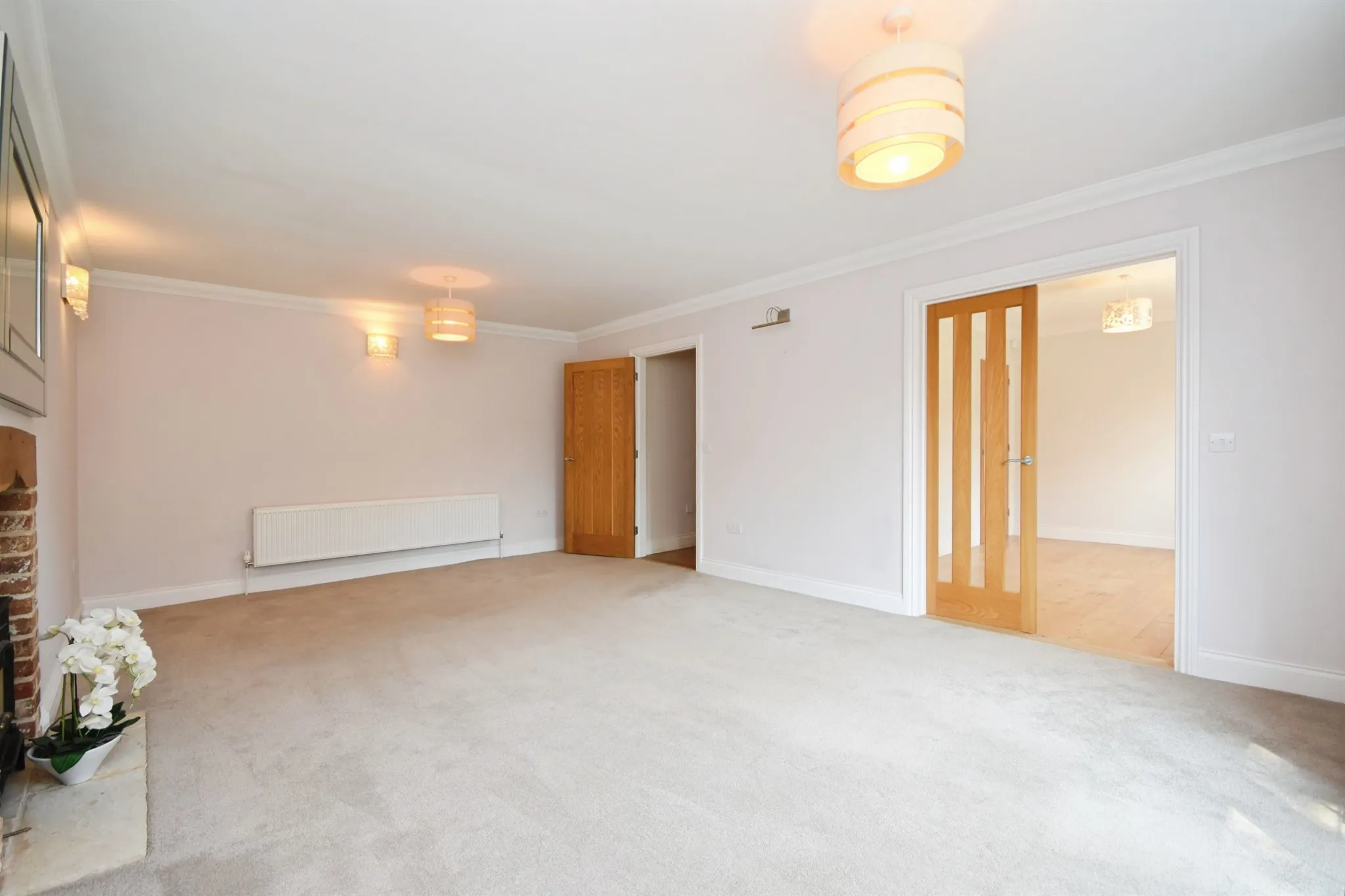 5 bed Detached