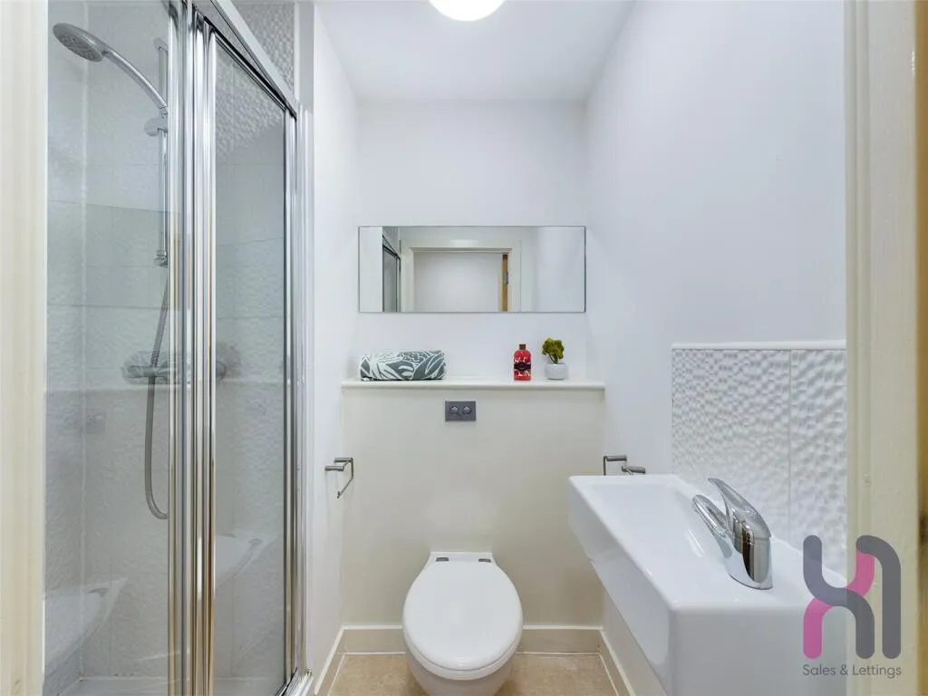 1 bed Private Halls
