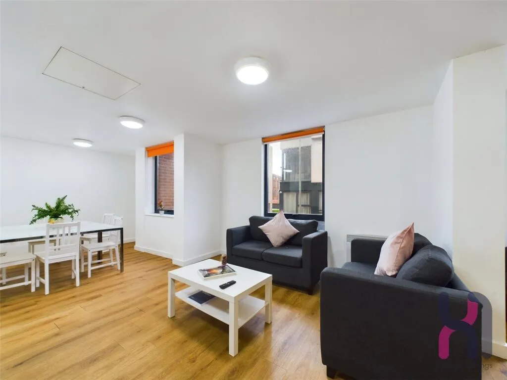 1 bed Private Halls