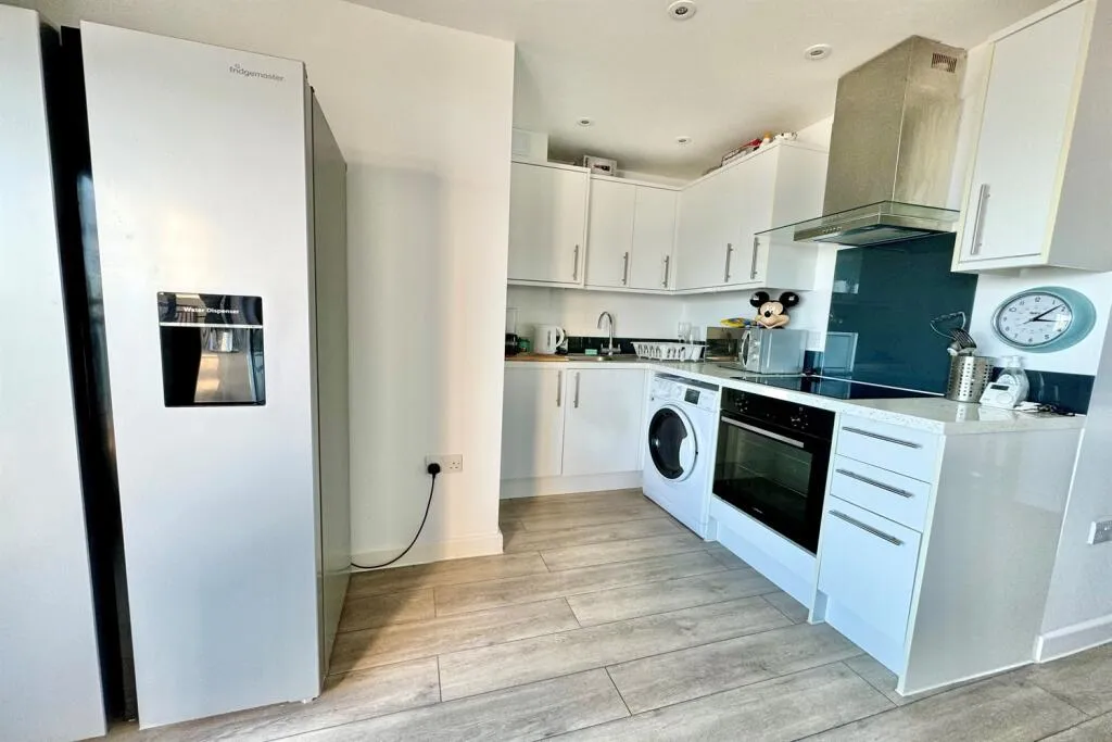 2 bed Apartment