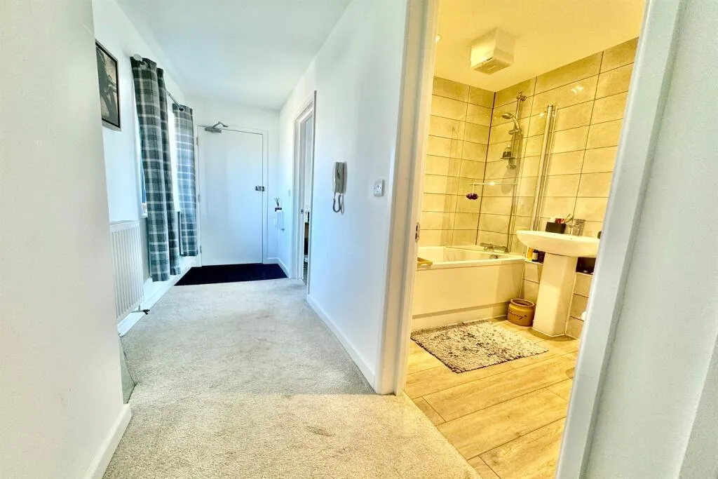 2 bed Apartment