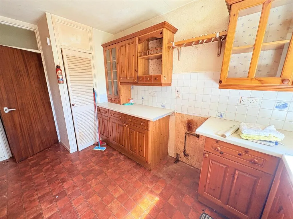 2 bed Ground Flat