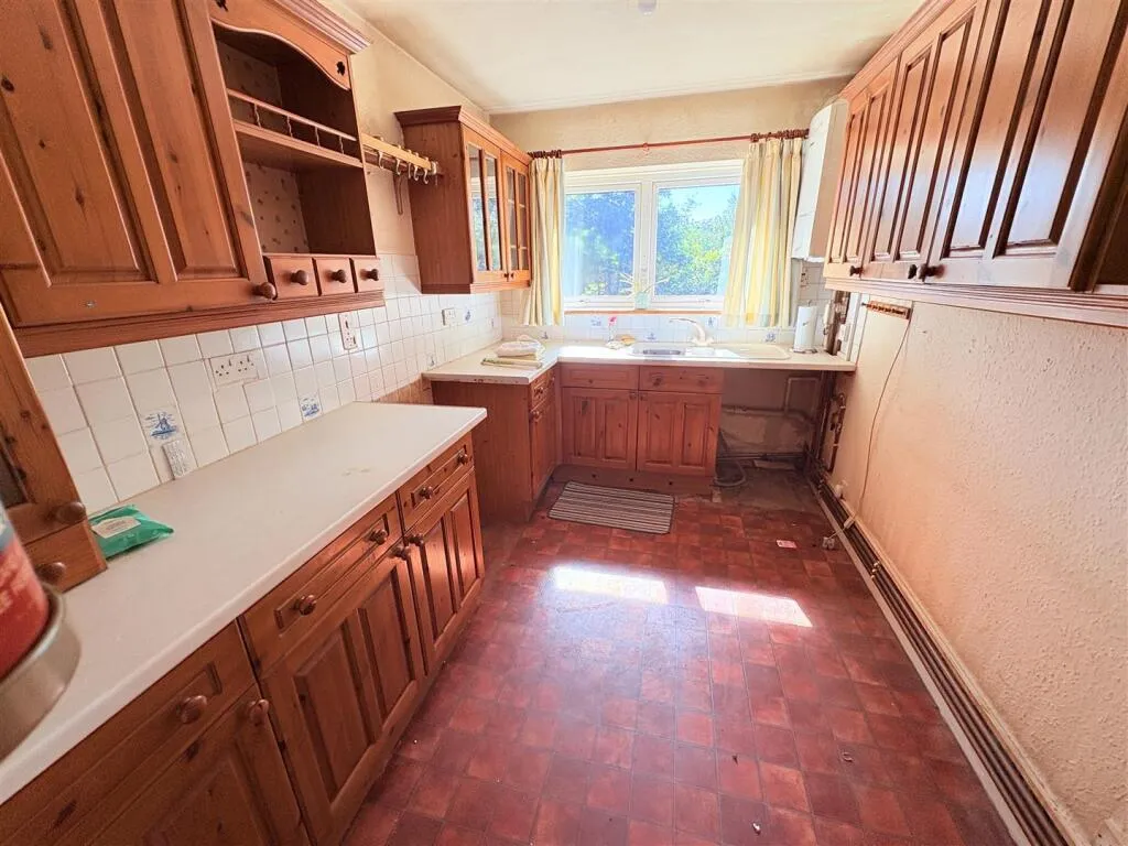 2 bed Ground Flat