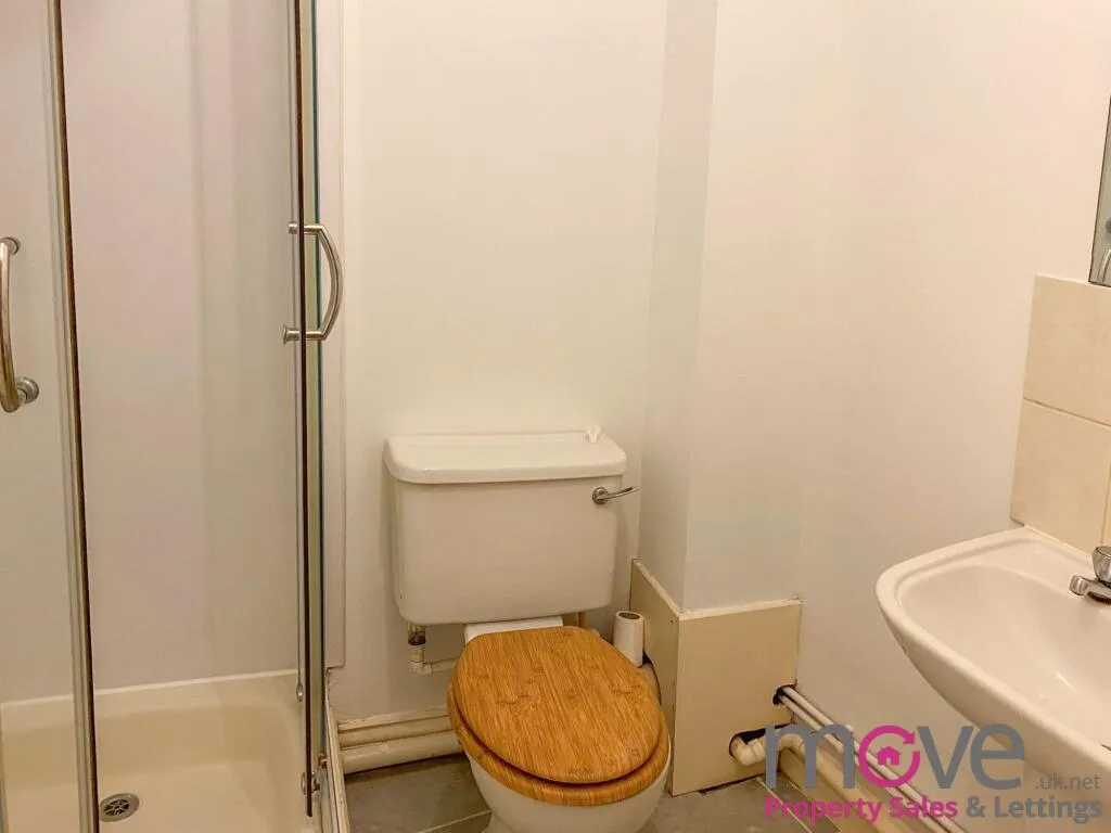 4 bed House of Multiple Occupation