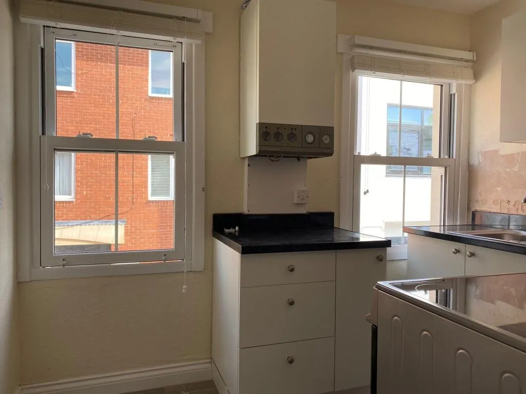 4 bed House of Multiple Occupation