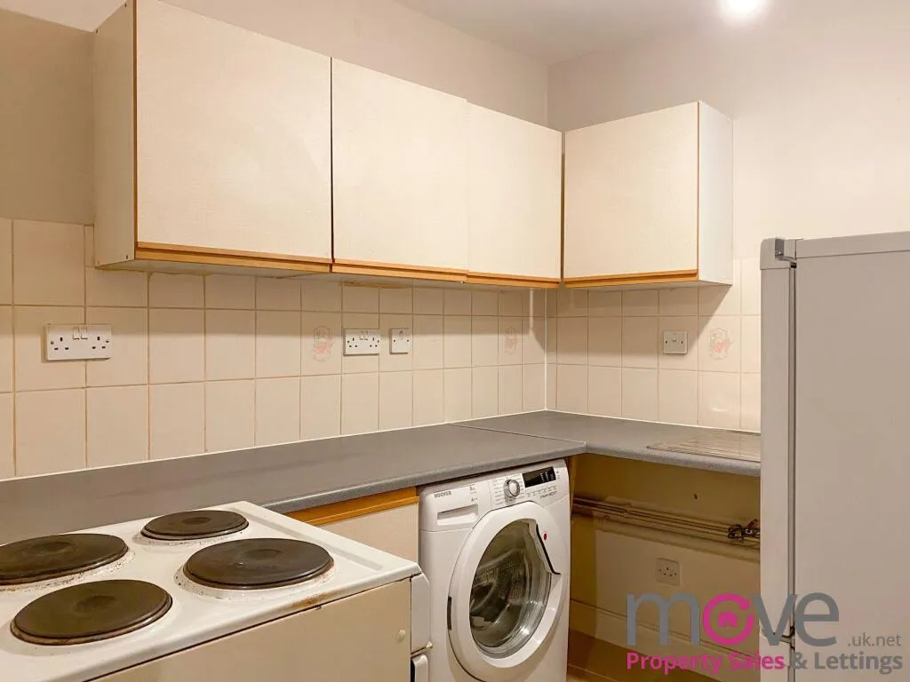 4 bed House of Multiple Occupation