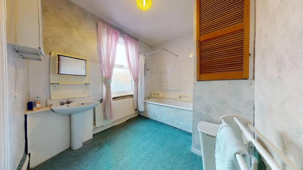 3 bed Terraced