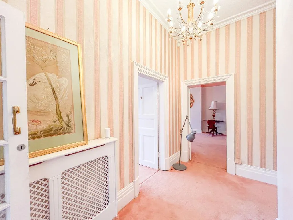 7 bed Semi-Detached