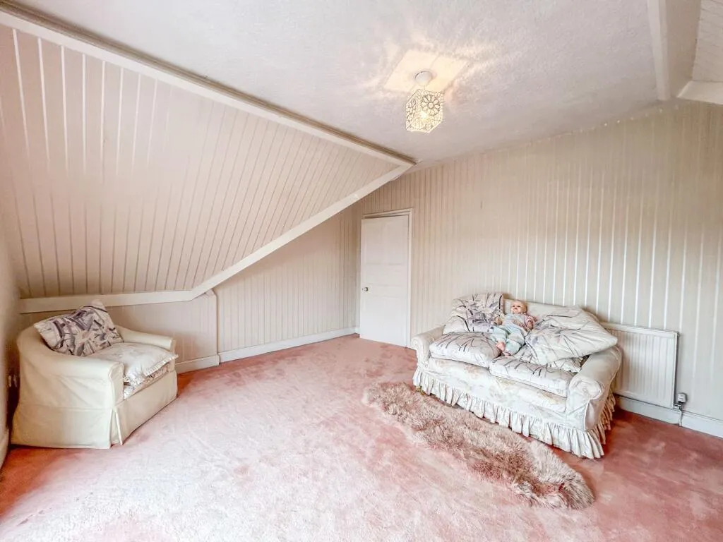 7 bed Semi-Detached
