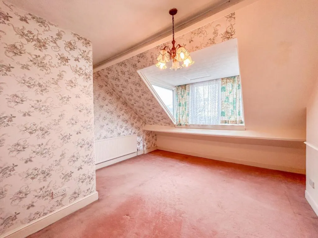 7 bed Semi-Detached