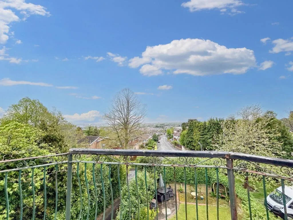 7 bed Semi-Detached