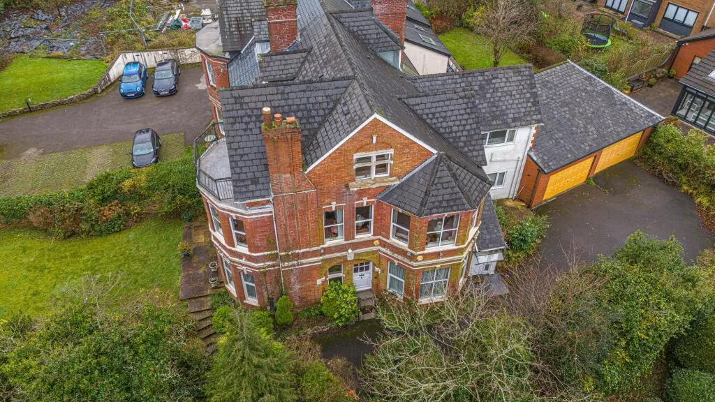 7 bed Semi-Detached