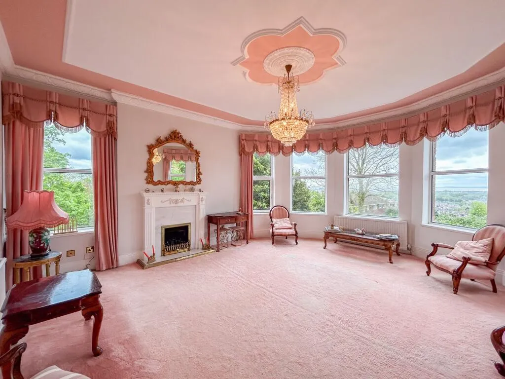 7 bed Semi-Detached