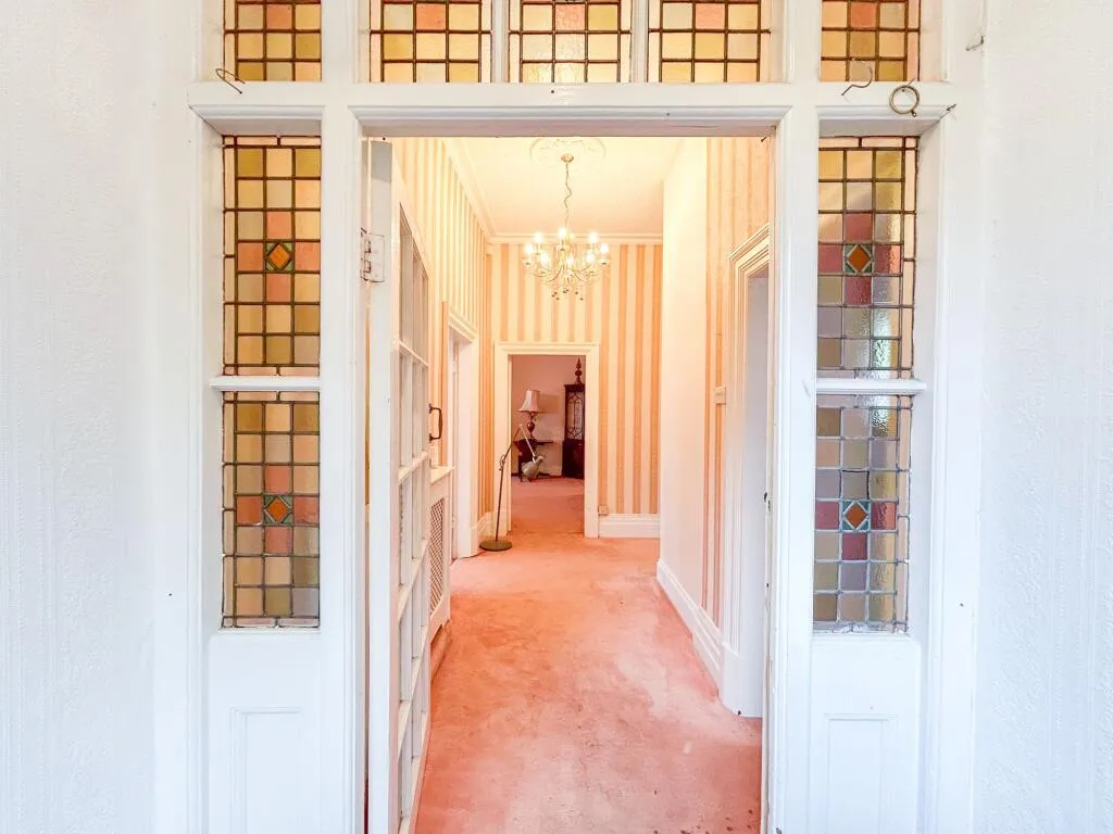 7 bed Semi-Detached