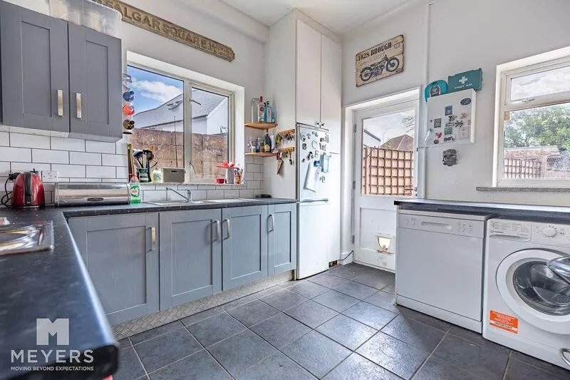 2 bed Maisonette