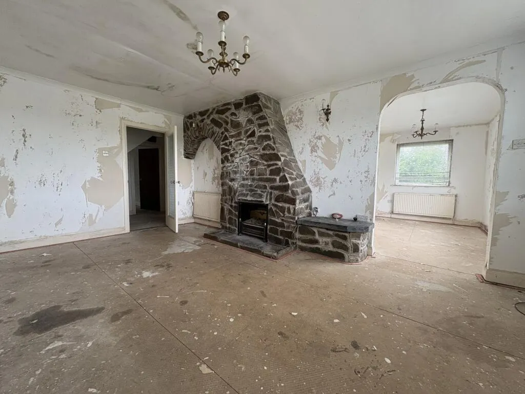 4 bed Detached