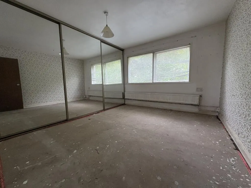 4 bed Detached