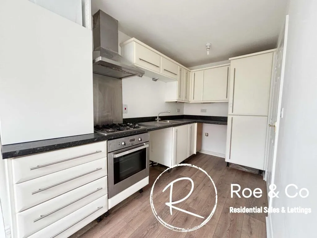 4 bed End of Terrace