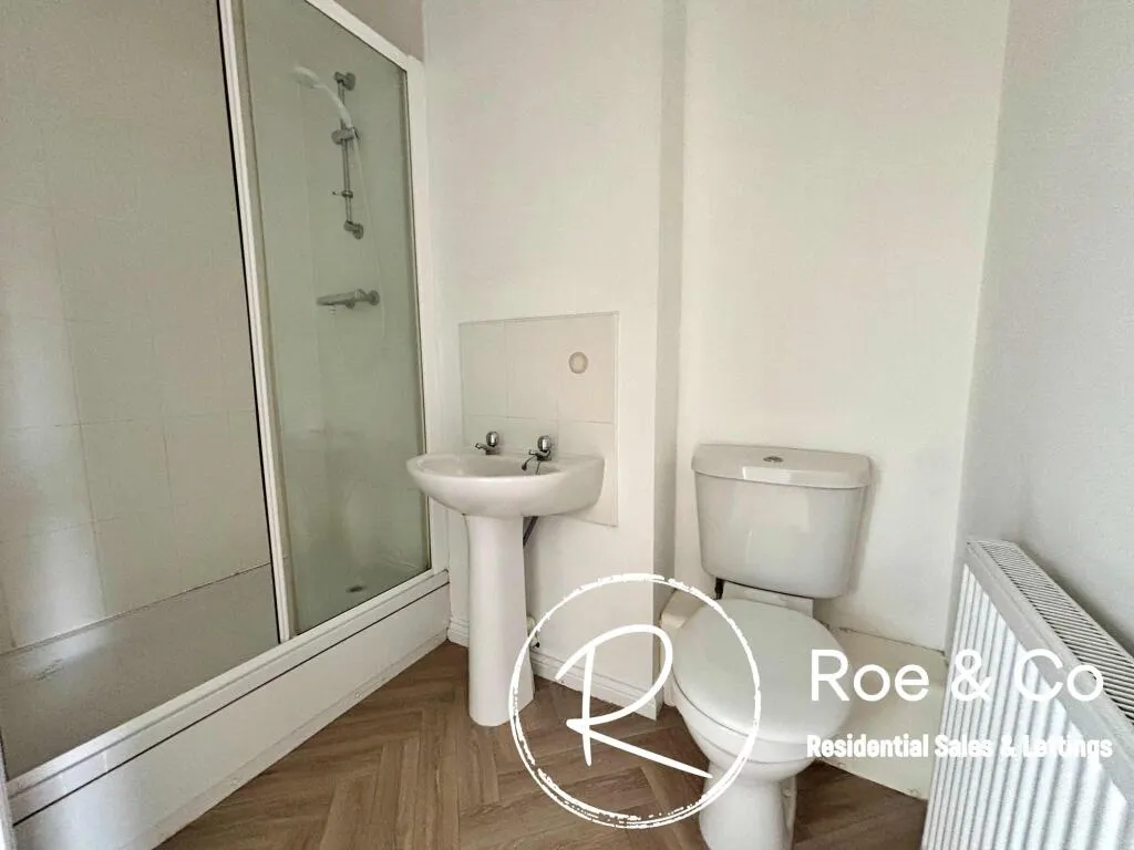 4 bed End of Terrace