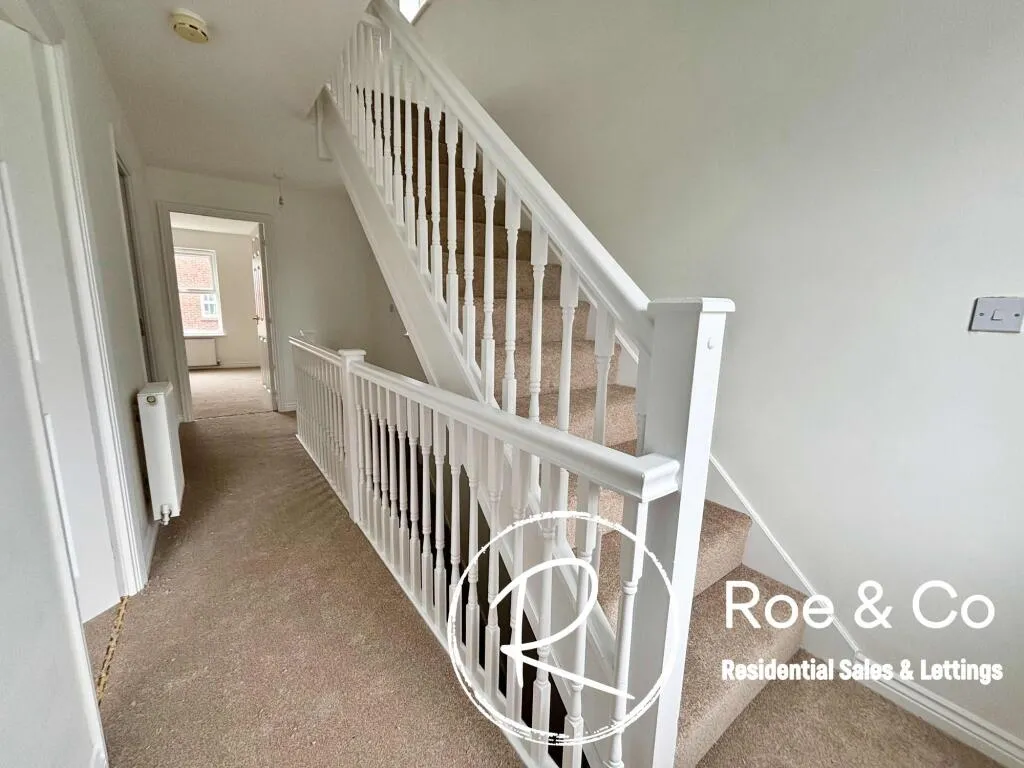 4 bed End of Terrace