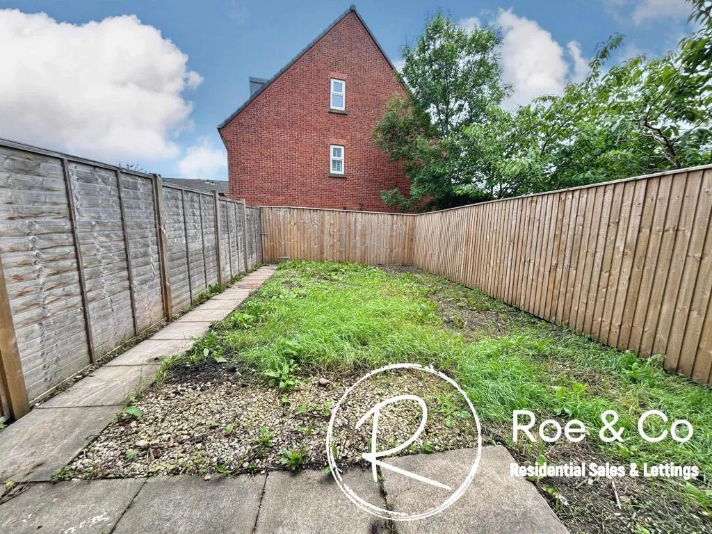 4 bed End of Terrace