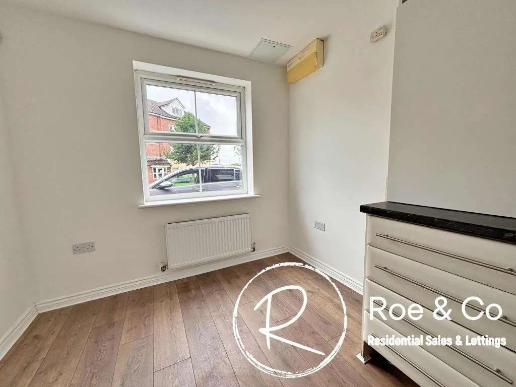 4 bed End of Terrace