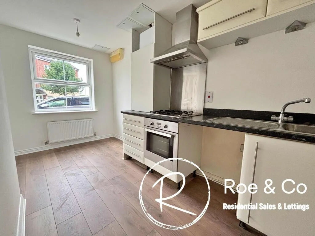 4 bed End of Terrace