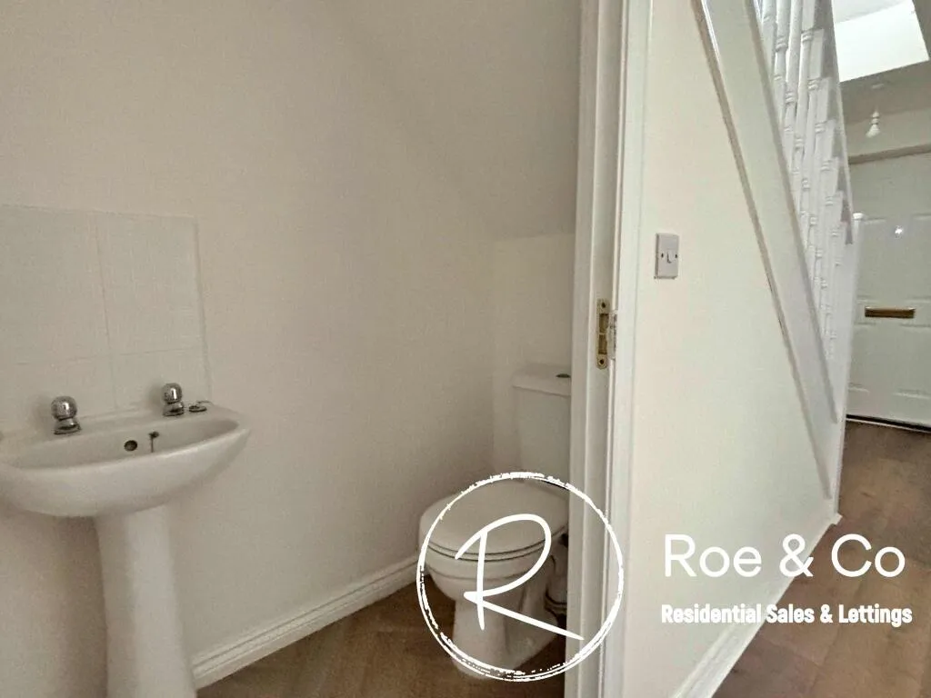 4 bed End of Terrace