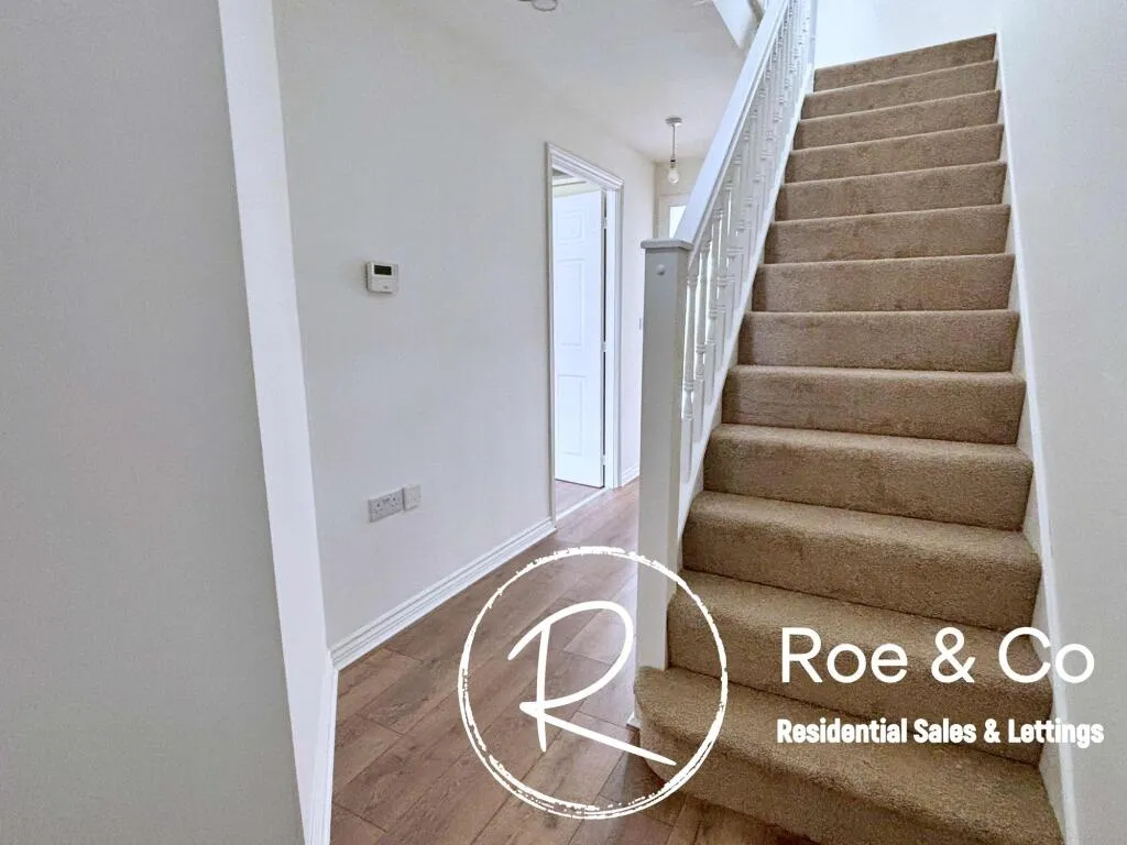 4 bed End of Terrace