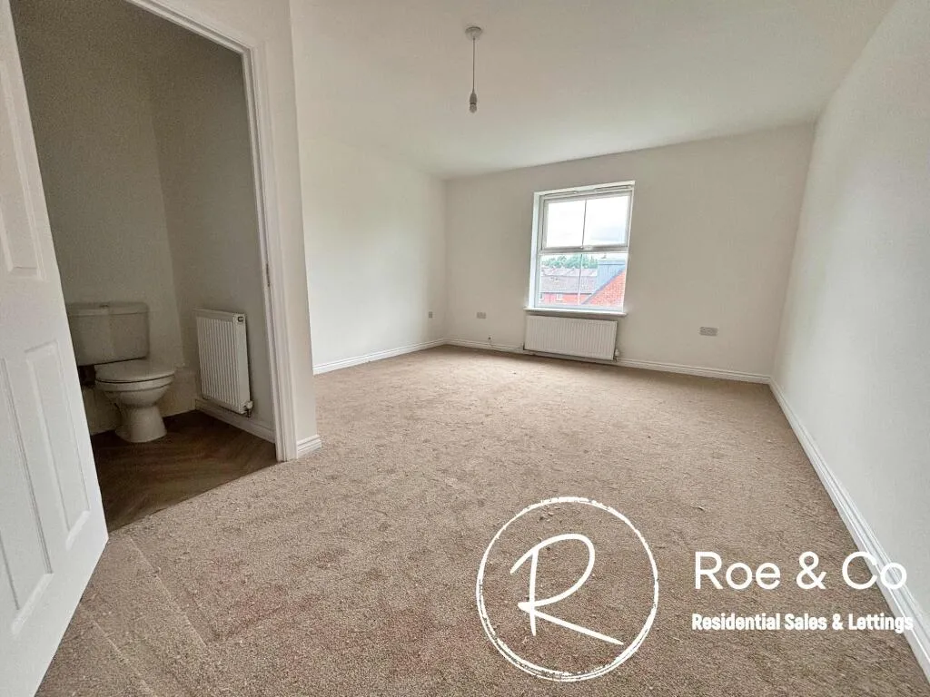 4 bed End of Terrace