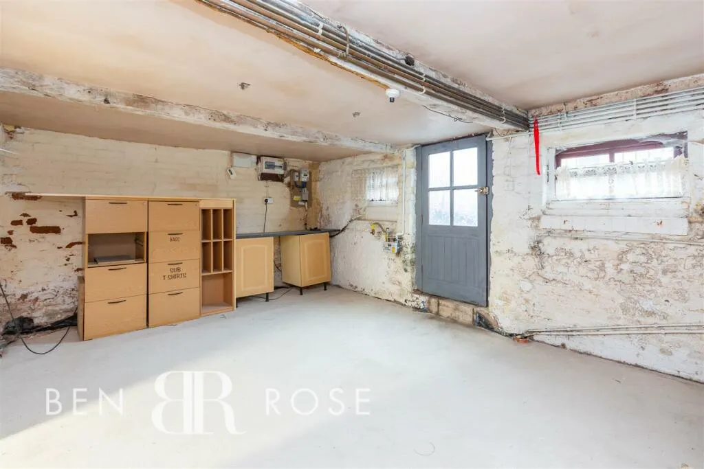 3 bed Terraced