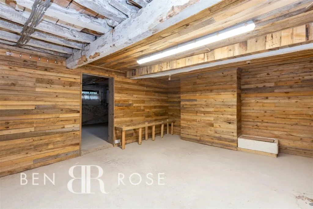 3 bed Terraced
