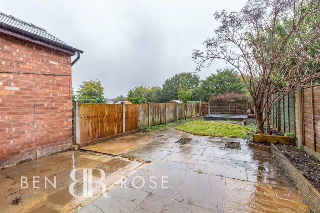 3 bed Terraced