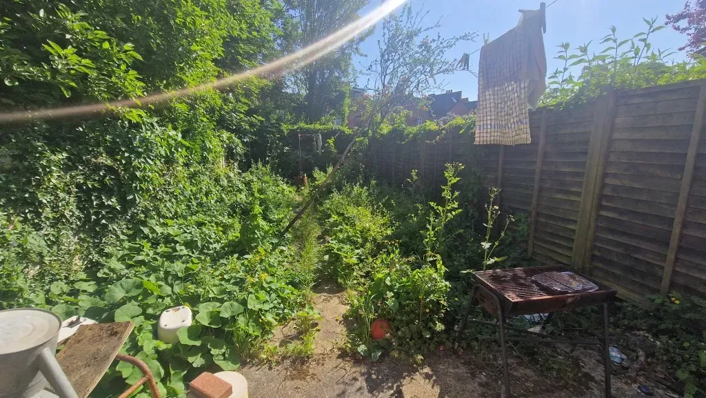 4 bed Terraced