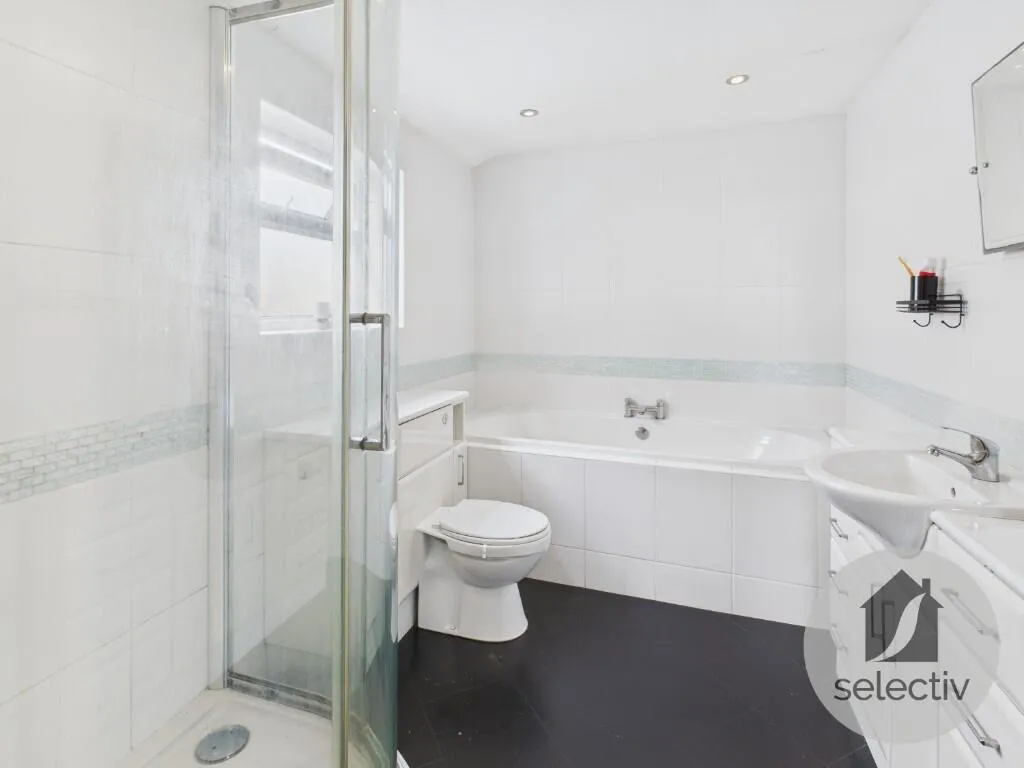 3 bed Terraced