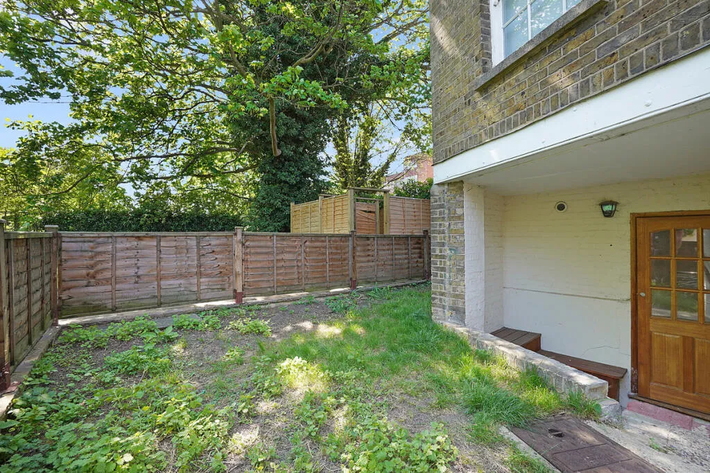 2 bed Apartment