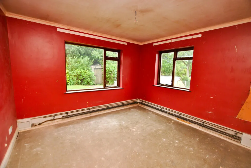 4 bed Detached