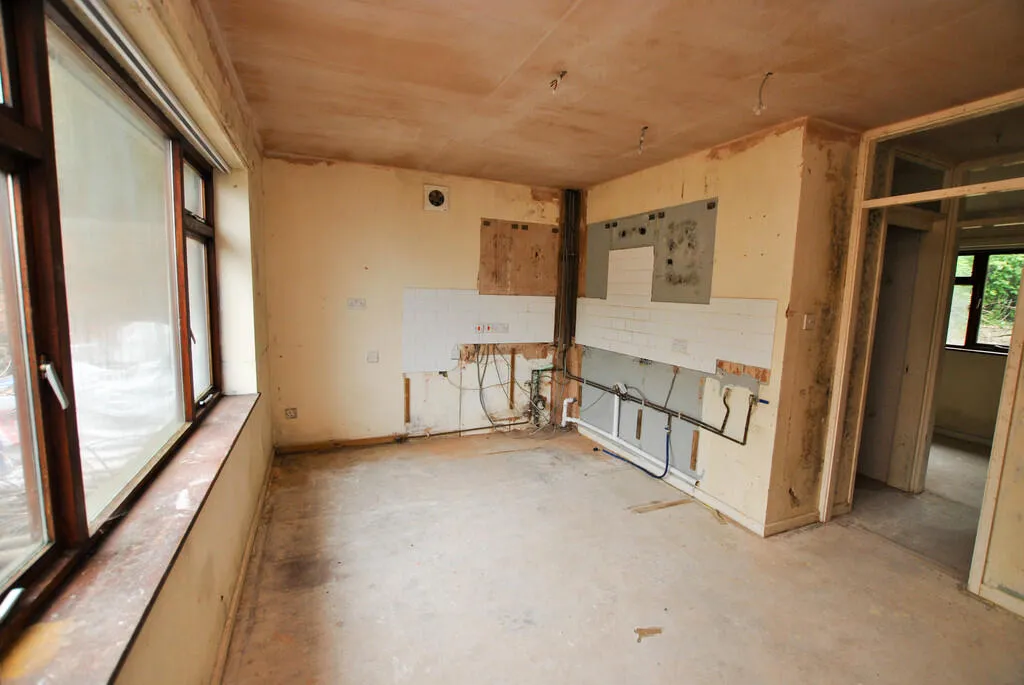 4 bed Detached
