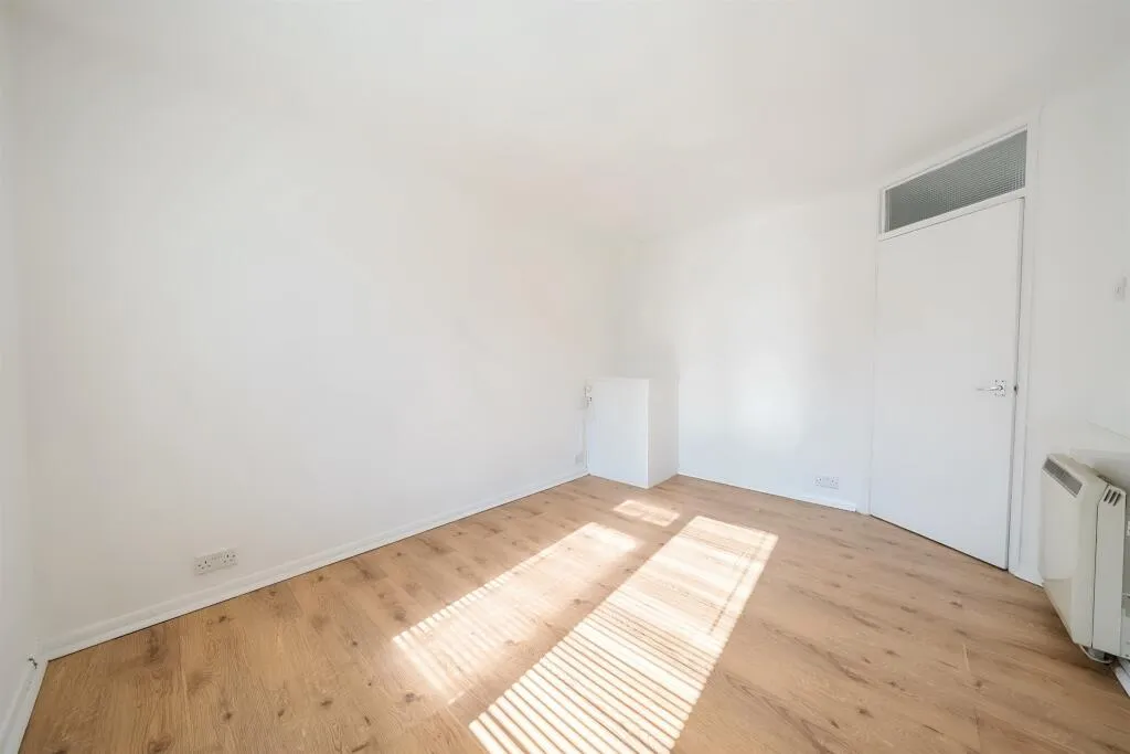 1 bed Apartment